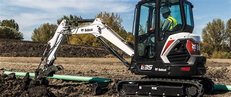 bobcat mini excavator wikipedia|bobcat mini excavator size chart.